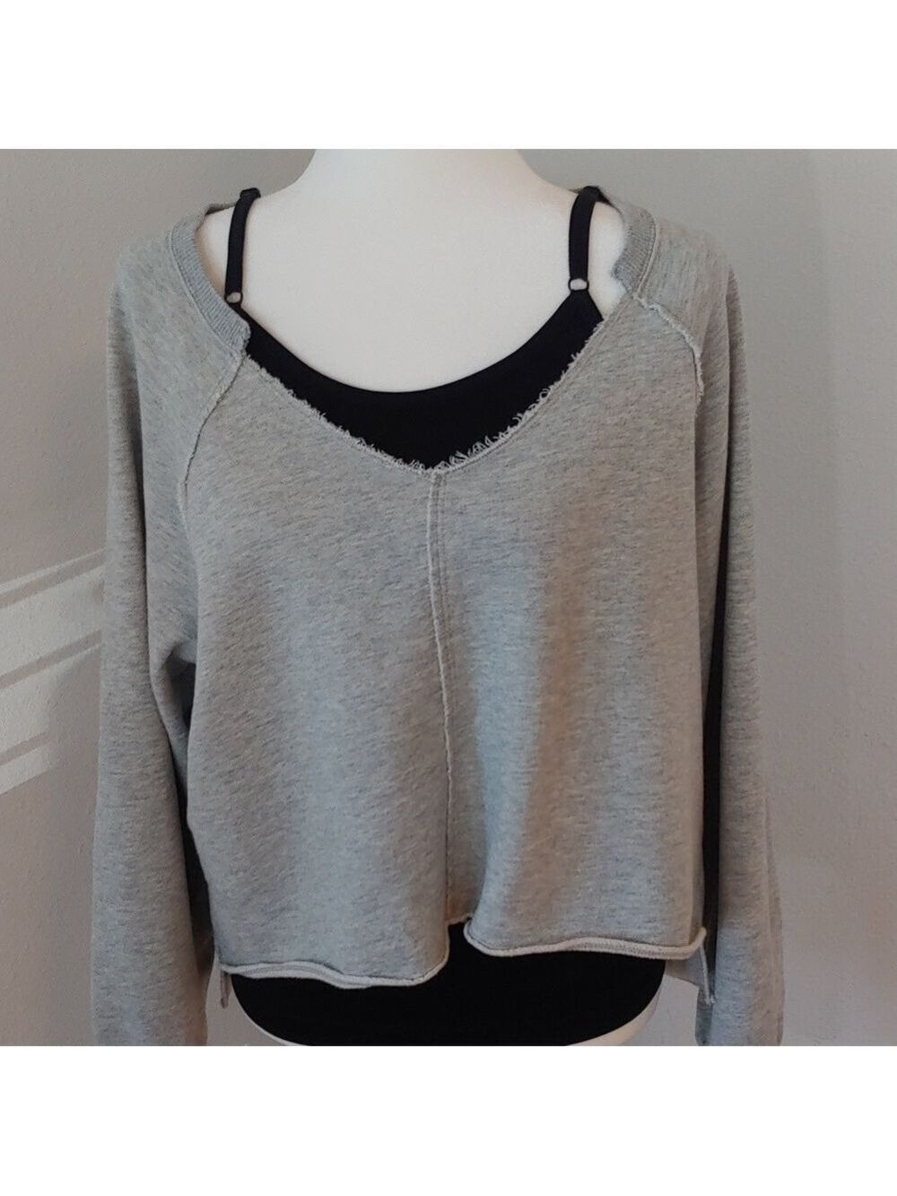 Pilcro By Anthropology Cropped Gray Women's Long Sleeve Top size Medium